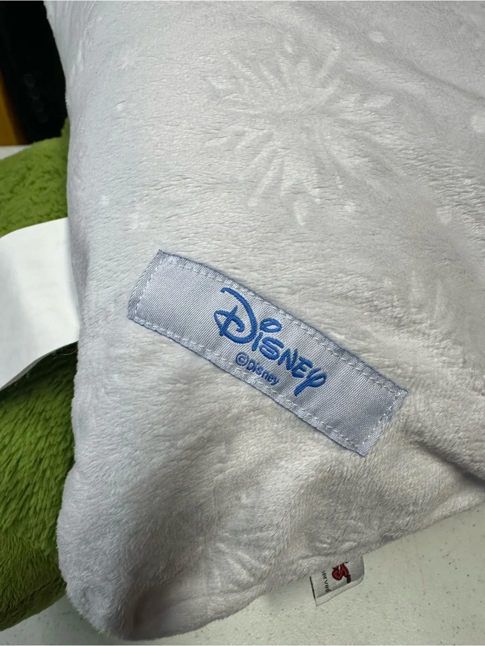 Pillow Pets Frog & Disney Olaf Frozen Plush Folding Pillow Bundle 16” 18”